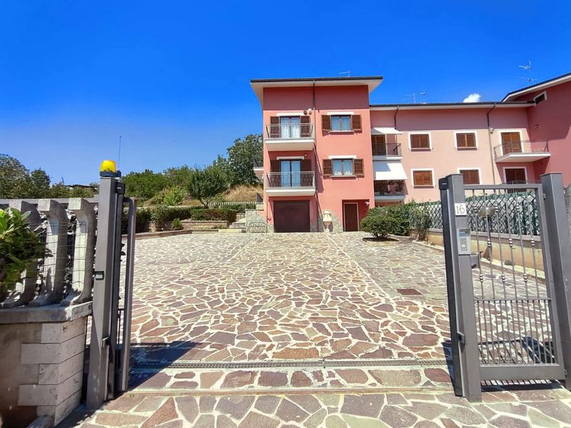 Villa a schiera in Strada Statale 17 Bis 16, L'Aquila — foto 5 di 5