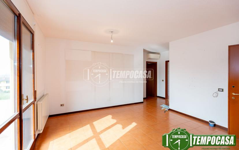 Quadrilocale in Via Don G. Pollarolo, Sant'Angelo Lodigiano — foto 2 di 5