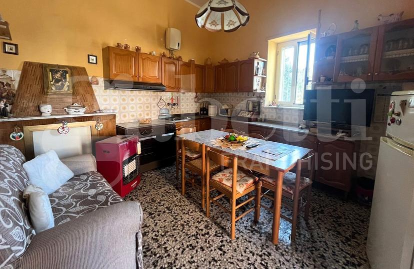 Casa indipendente in Via Ugo Lo Sordo , Pastorano — foto 4 di 5