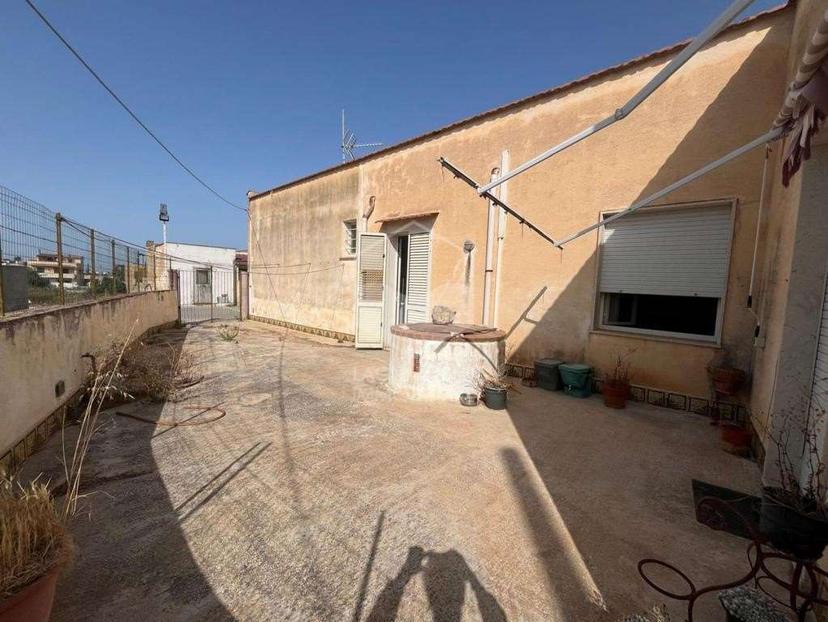 Casa indipendente in Via Tunisi, Marsala
