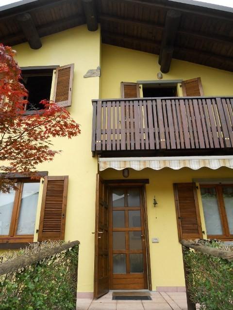 Villa in Via Annibale Gervasoni 20, Roncobello