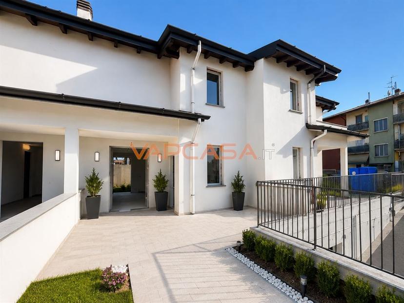 Villa a schiera in Via Monte Bianco, Castel Rozzone — foto 2 di 5