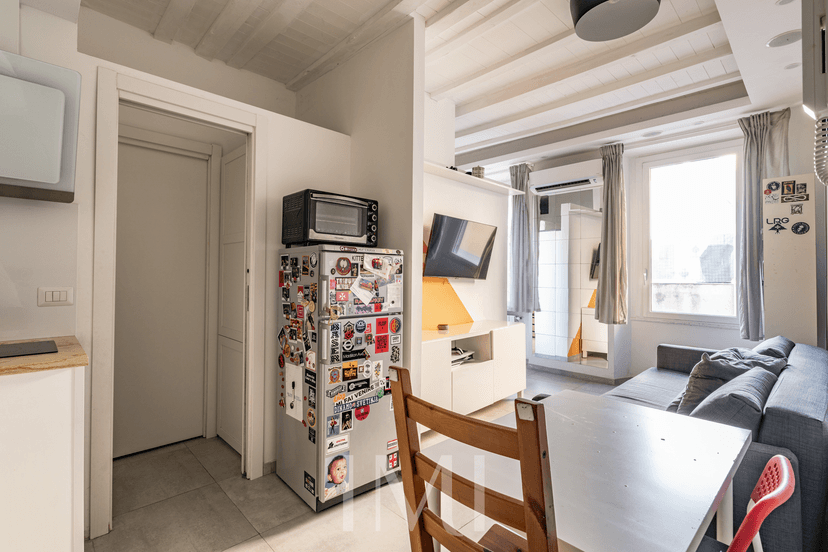 Bilocale in Corso San Gottardo 30, Milano