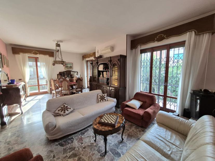 Appartamento in Via Gran Bretagna Snc, Firenze