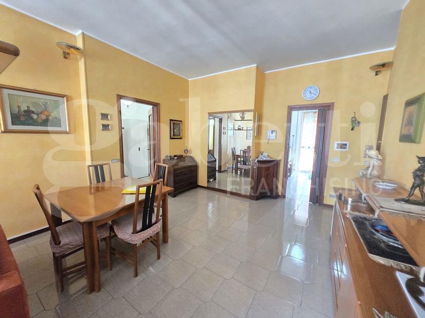 Trilocale in Via Battisti  120, Sesto San Giovanni — foto 3 di 5