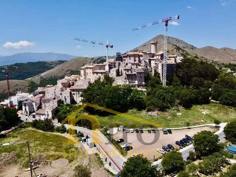 Casa indipendente in Via De Contra 25, Santo Stefano di Sessanio — foto 2 di 5