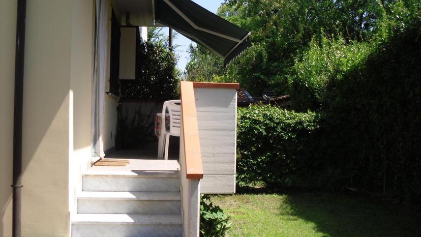 Villa bifamiliare, Massa — foto 2 di 5