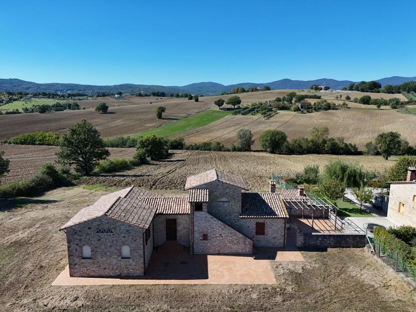 Rustico in Vocabolo San Quirico, Avigliano Umbro — foto 3 di 5