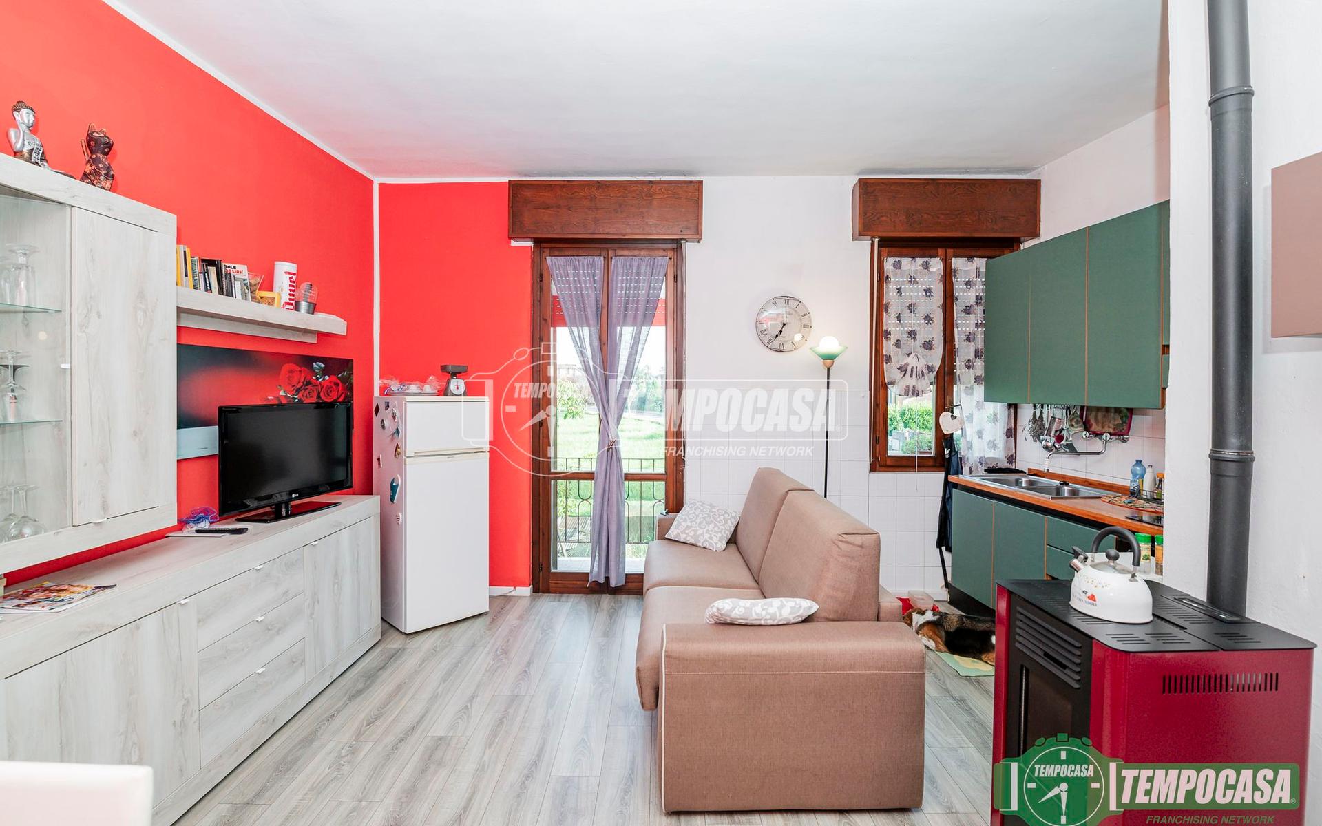 Bilocale in Via Melegnano 30, Casaletto Lodigiano