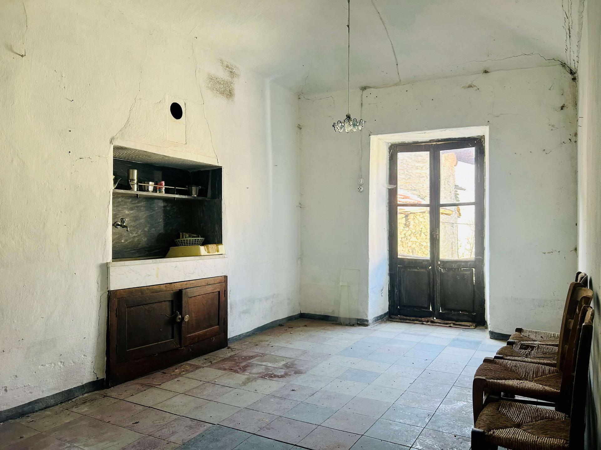Rustico in Frazione Chionea, Ormea