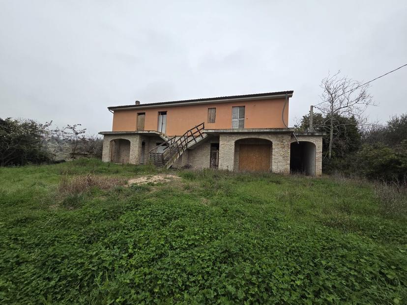 Casale in Strada Provinciale 35, Montecosaro — foto 3 di 5
