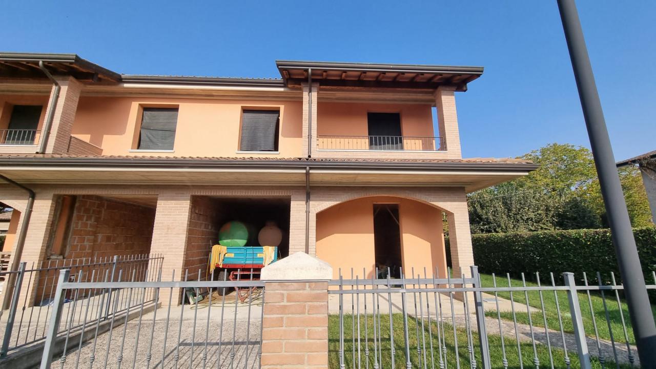 Villa a schiera in Via Martiri della Libertà, San Possidonio