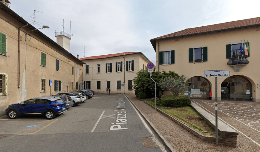 Stanza/Camera in Piazza Vittorio Veneto, Binago — foto 2 di 5