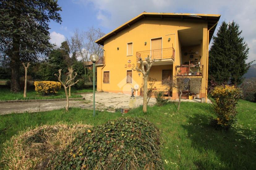Villa in Via Monte Grappa 15, La Valletta Brianza — foto 4 di 5