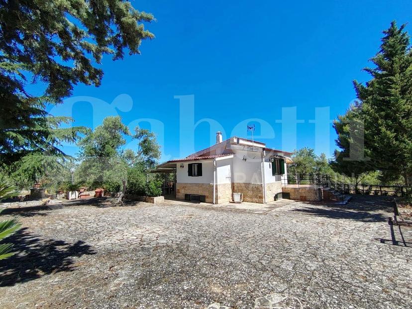 Villa in Zona Via Castel del Monte, Corato — foto 4 di 5