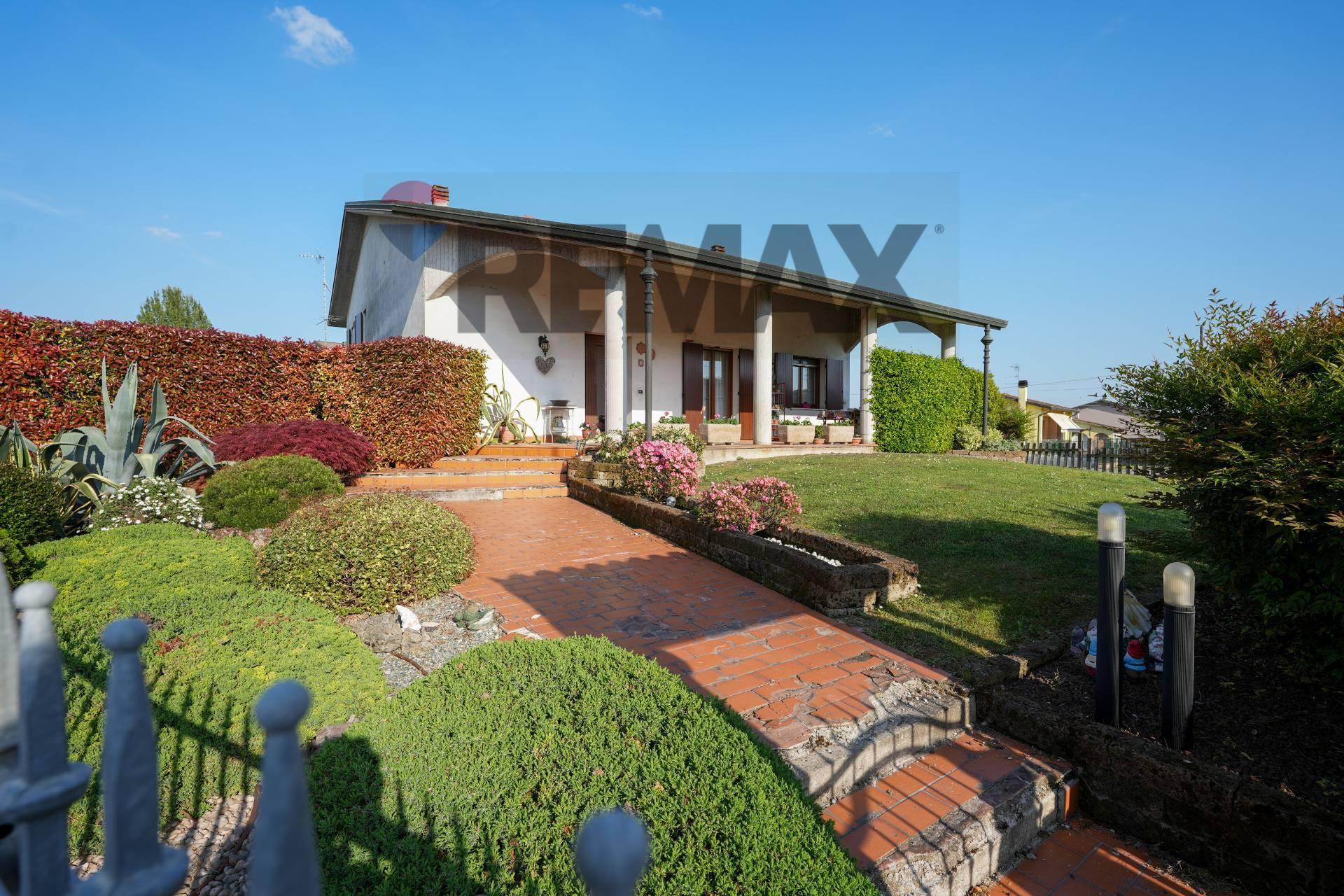 Villa in Vicolo San Giovanni Bosco 1, Casaleone