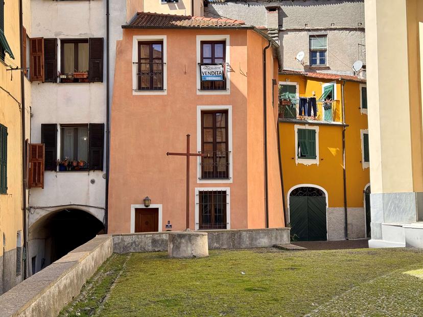 Casa indipendente in Vico Limbo 1, Pieve di Teco — foto 4 di 5