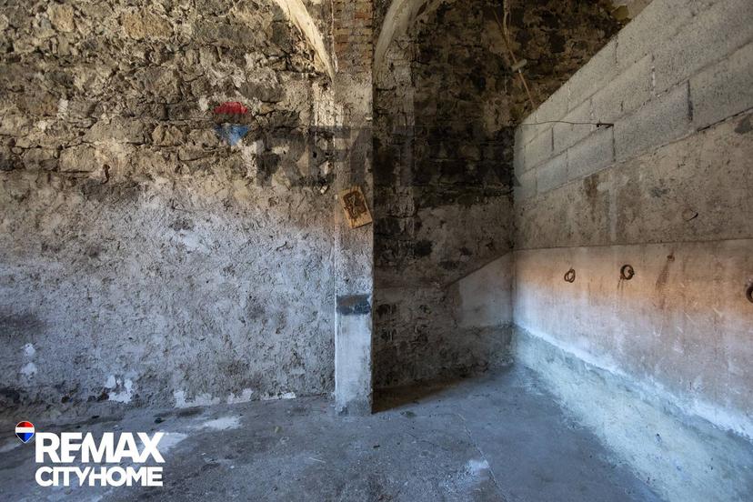 Casa indipendente in Via Umberto I 17-19-21, San Pietro Clarenza — foto 2 di 5
