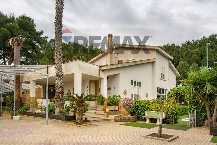 Villa in Strada Statale 113, Km. 248,60 N. 19, Bagheria — foto 3 di 5