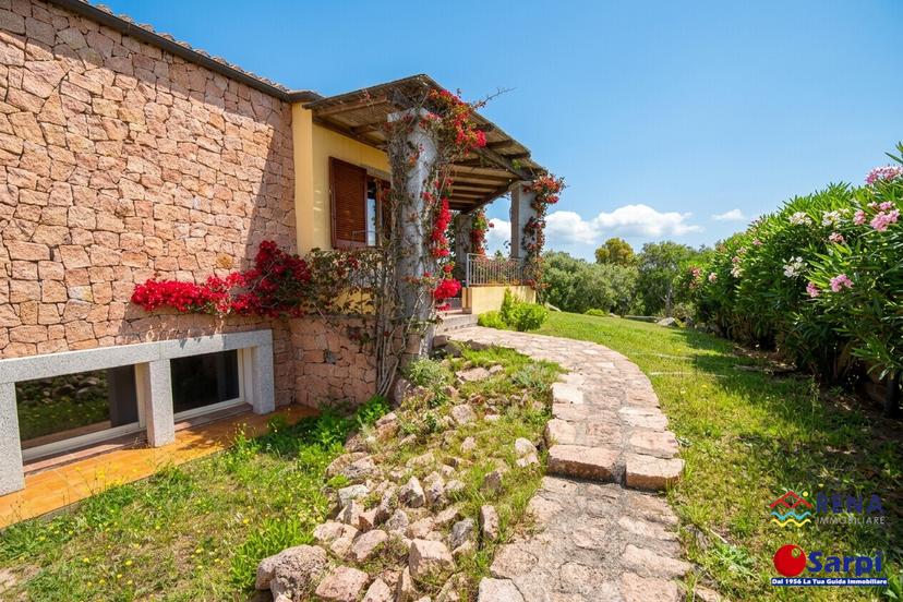 Villa a schiera in Via Culuccia 2, Santa Teresa Gallura