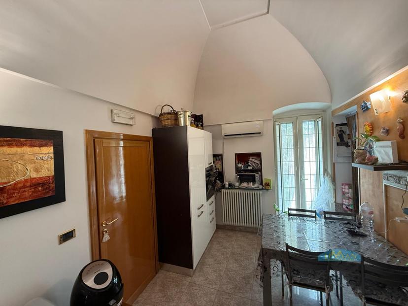 Casa indipendente in Via Giovanni Randaccio, Ceglie Messapica — foto 2 di 5