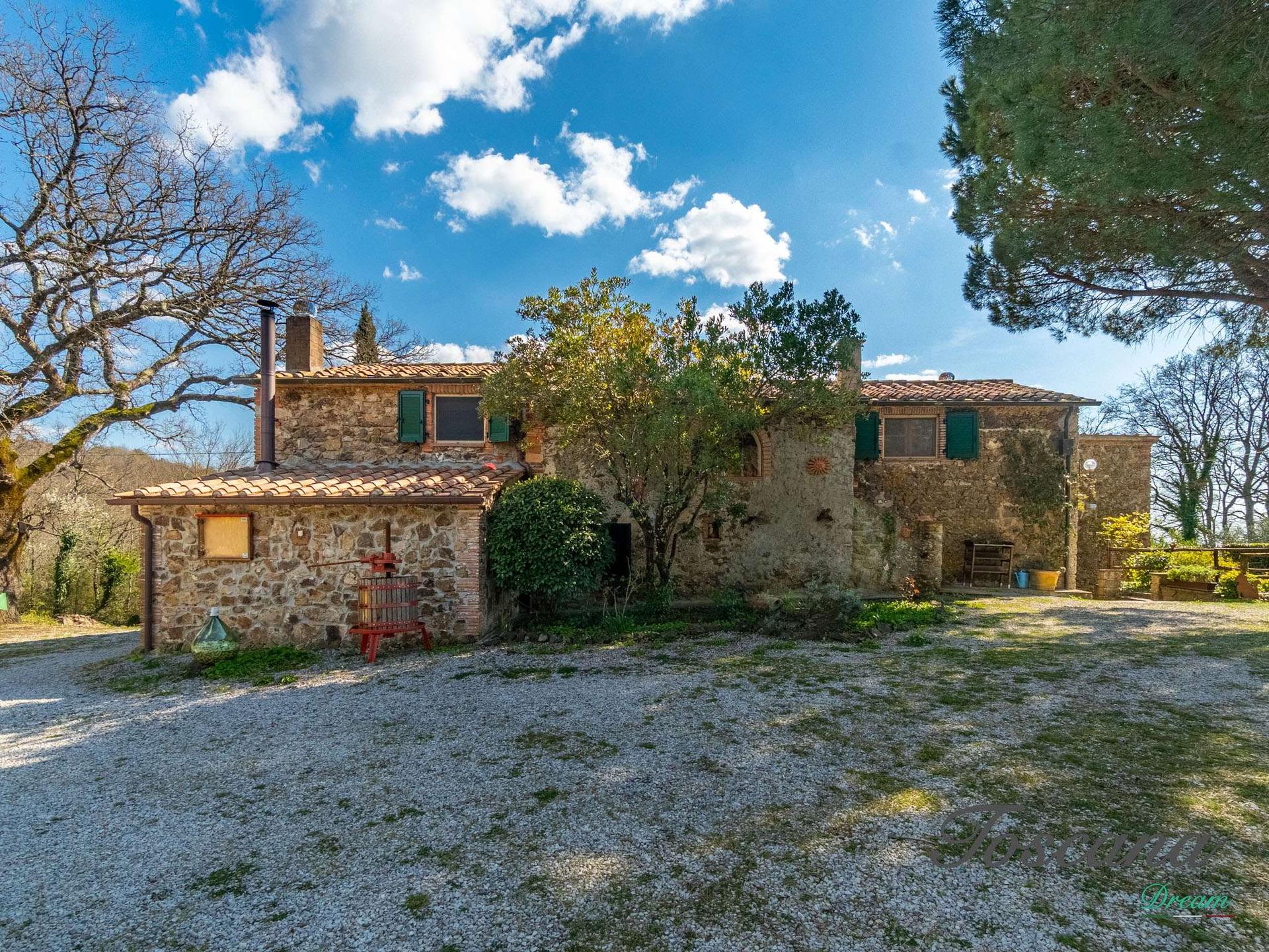 Rustico in Località Colle al Lago Snc, Massa Marittima