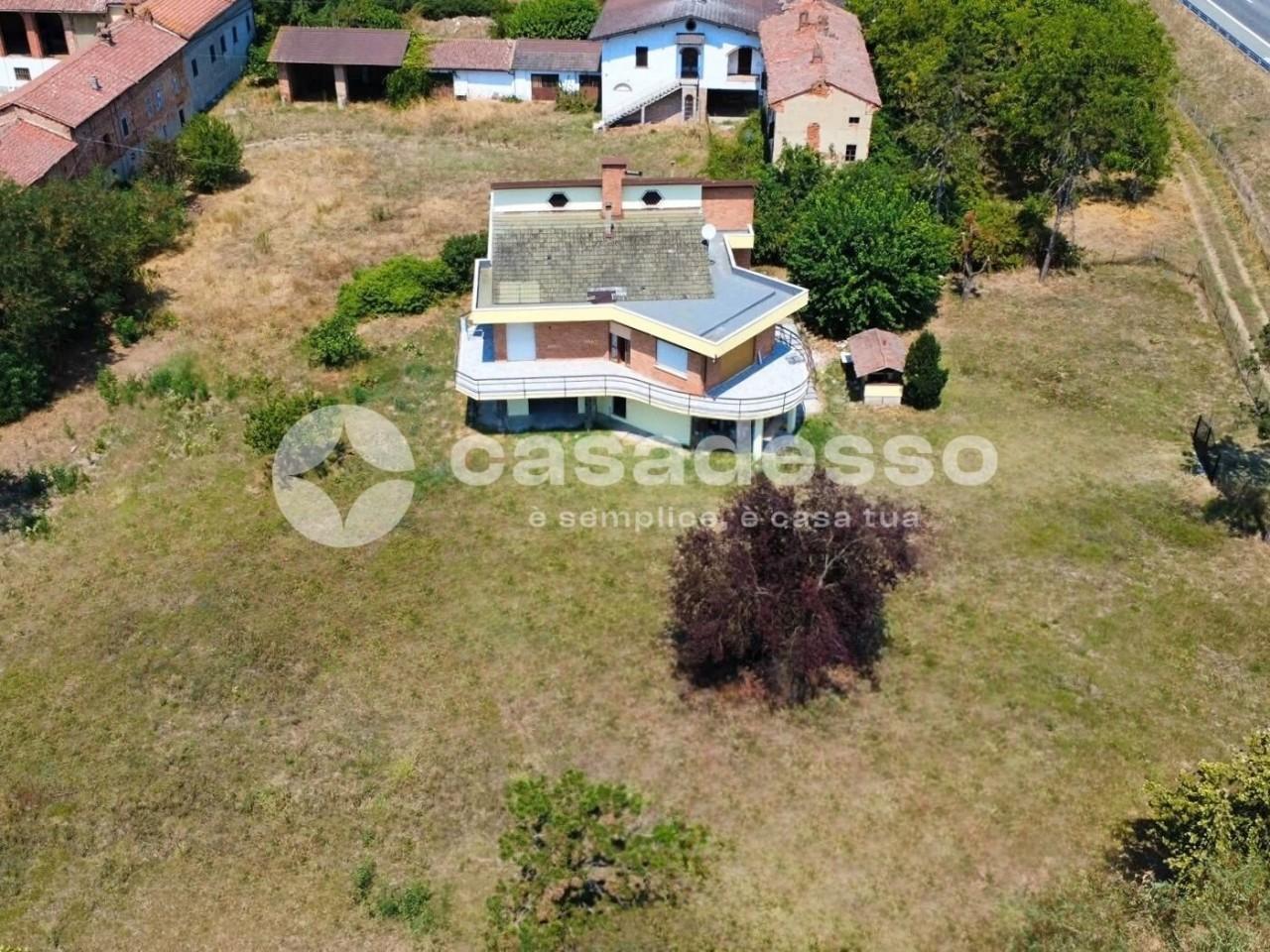 Villa unifamiliare in Via Quargnento 2, Castelletto Monferrato