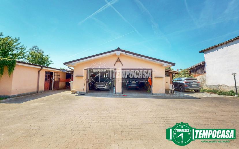 Casa indipendente in Strada di Cassano 104, Novi Ligure — foto 5 di 5