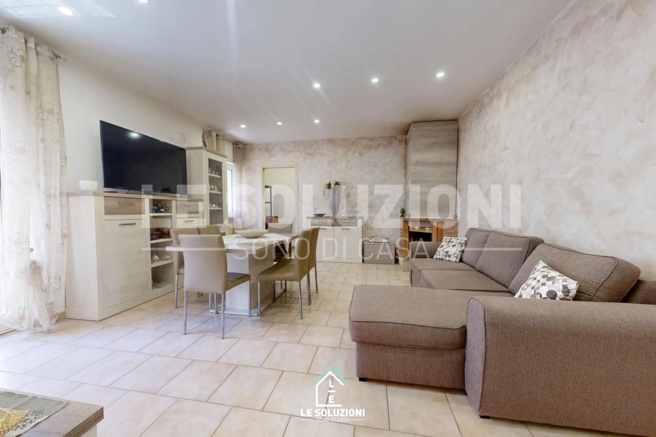 Trilocale in Via Sabotino 14, Castellana Grotte