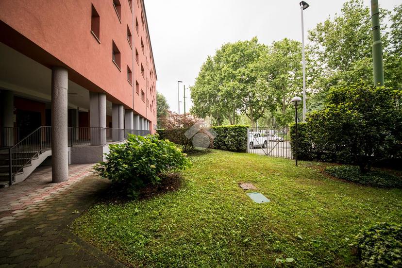 Trilocale in Piazzale Gabriele Rosa 6, Milano