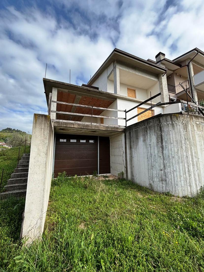 Villa a schiera, San Severino Marche — foto 2 di 5