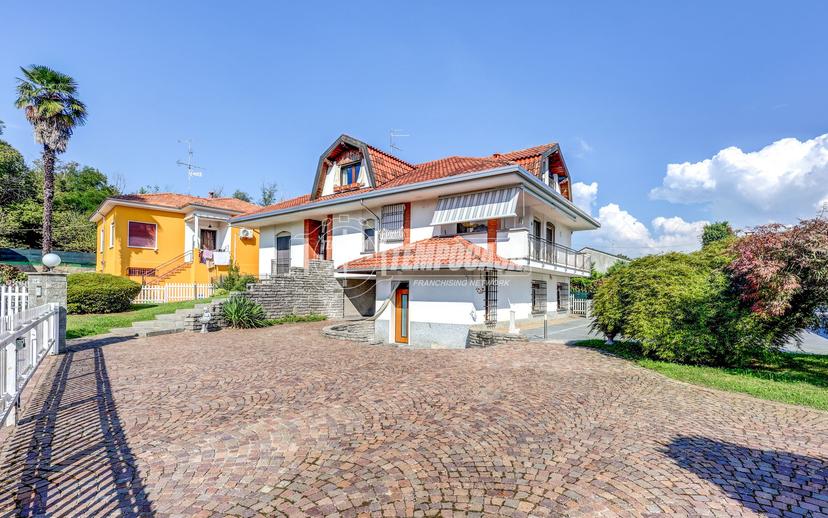 Villa in Via Sottoronco, Varallo Pombia — foto 4 di 5