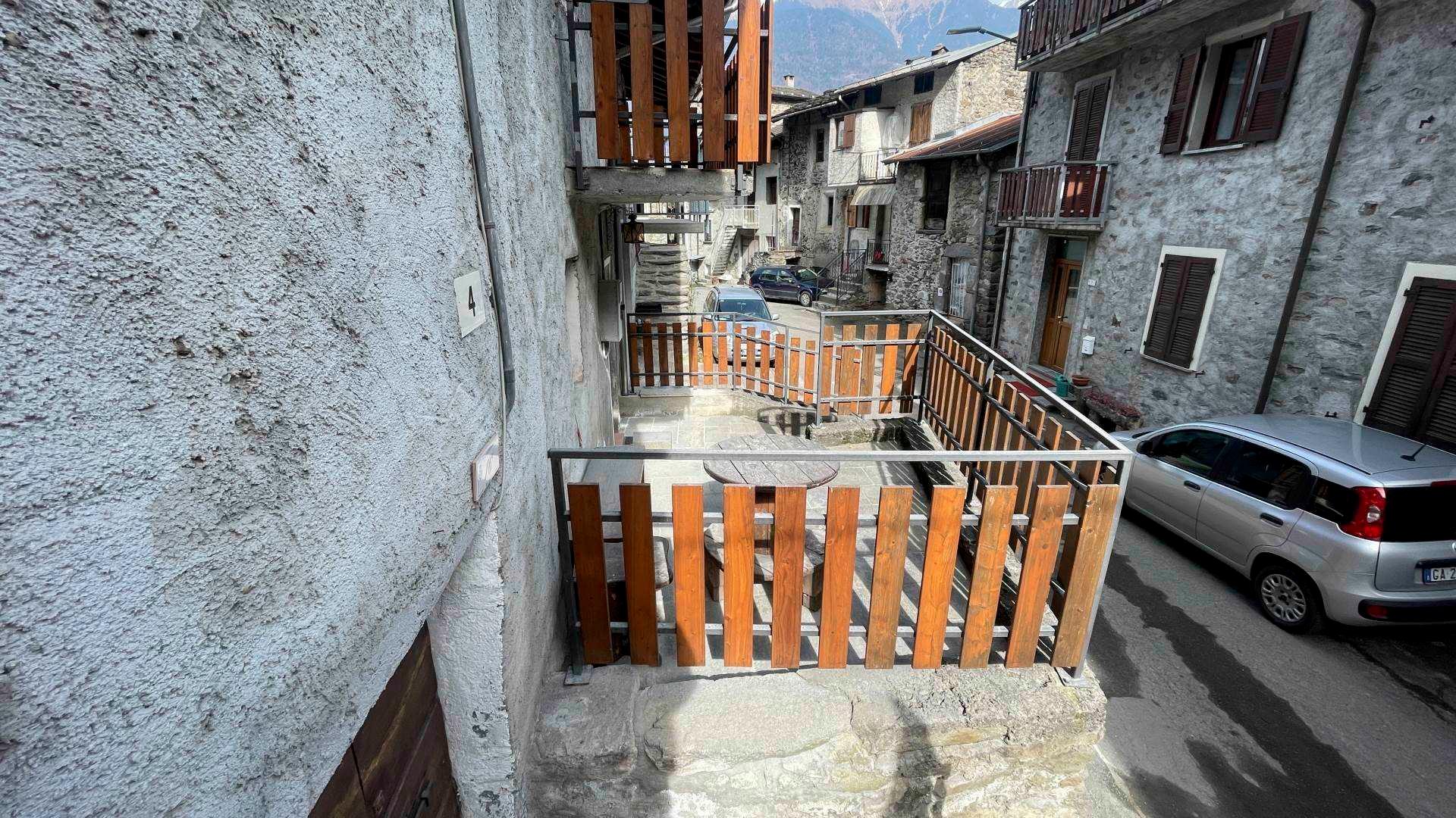 Casa indipendente in Via Rocchi, Colorina