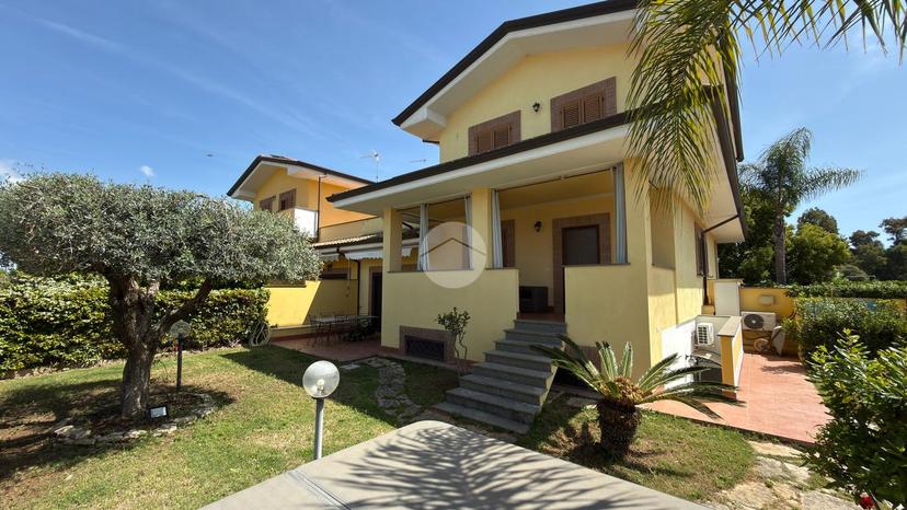 Villa in Via Nino Manfredi 12, Sabaudia — foto 2 di 5