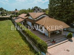 Villa in Via Filippo Corridoni 107, Fagnano Olona