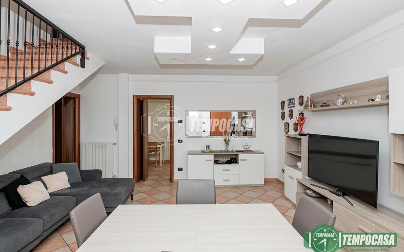 Villa a schiera in Largo Rosario Livatino, Calvenzano 35, Caselle Lurani — foto 3 di 5