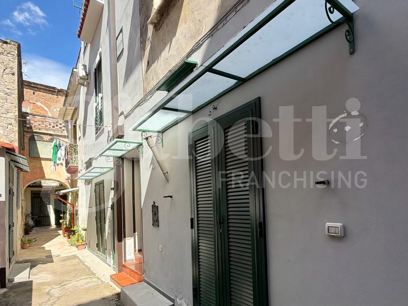 Casa indipendente in Via Raiola , Angri — foto 4 di 5