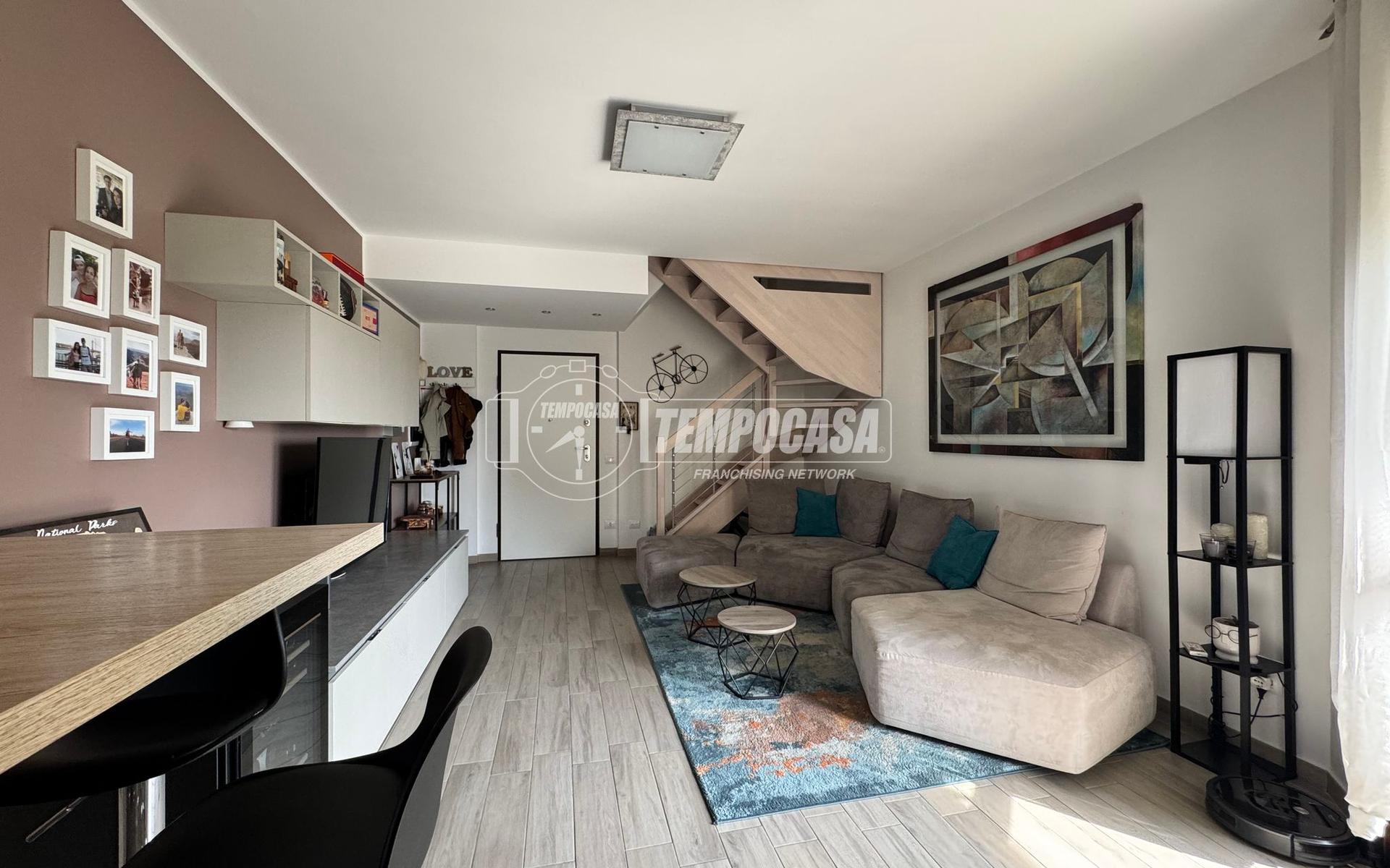 Appartamento in Via Giorgio Ambrosoli 12, Arluno