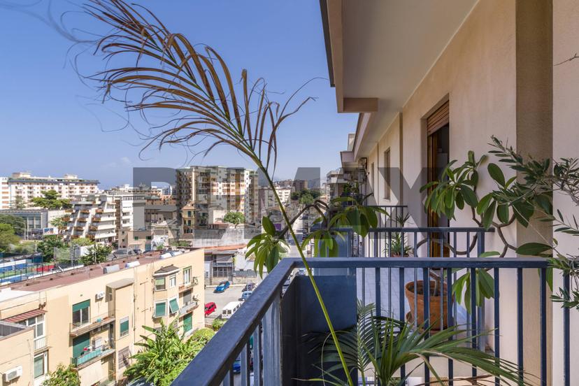 Appartamento in Via Principe di Palagonia 84, Palermo