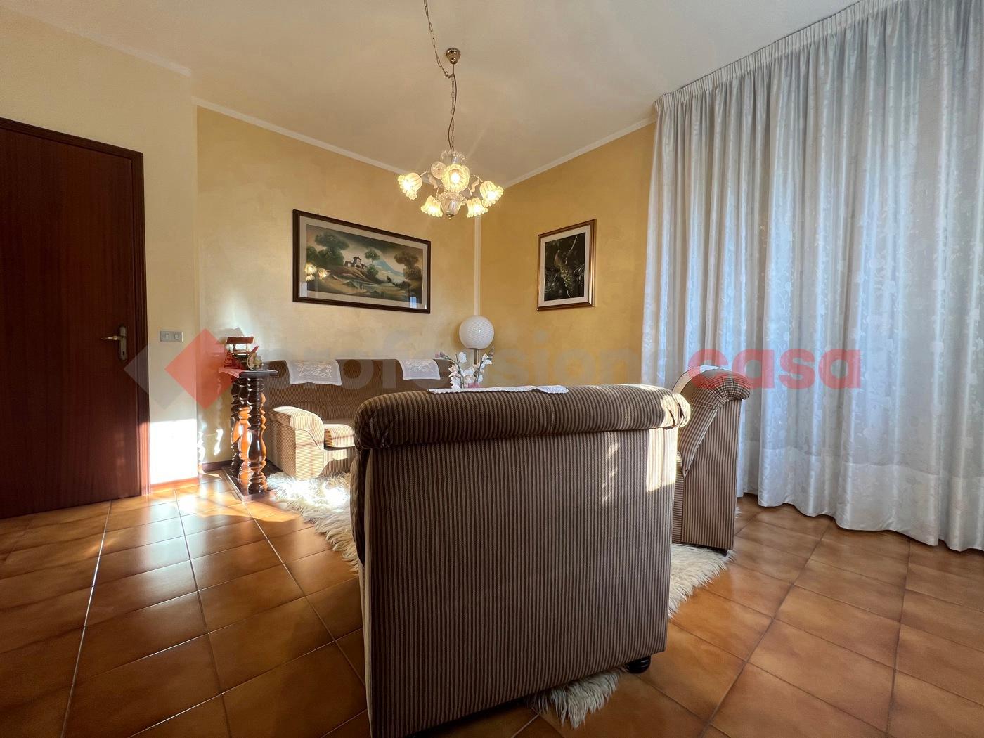Appartamento in Via Roma 104, Isola Rizza