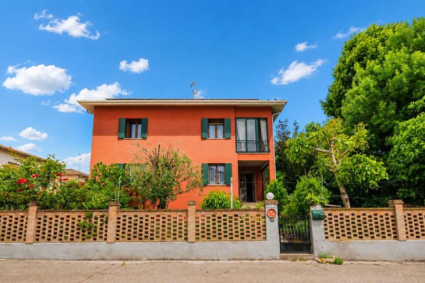 Villa unifamiliare, Cento — foto 4 di 5