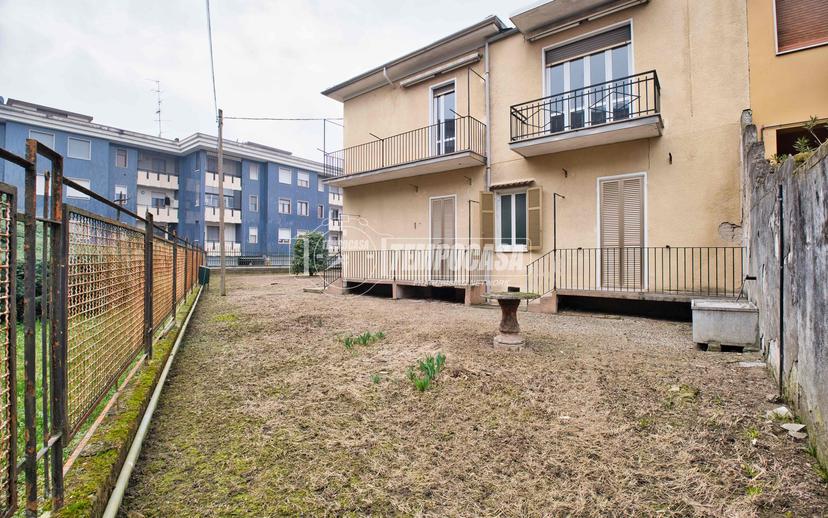 Casa indipendente in Strada Privata Ferrara E Monferrini, Novara — foto 4 di 5