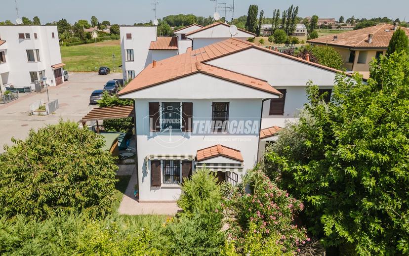 Villa in Via Castelletto, Massa Lombarda — foto 2 di 5
