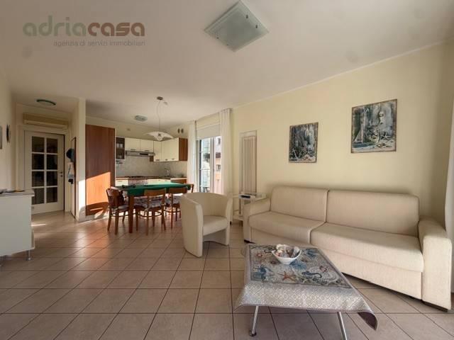 Trilocale in Viale Virgilio, Riccione