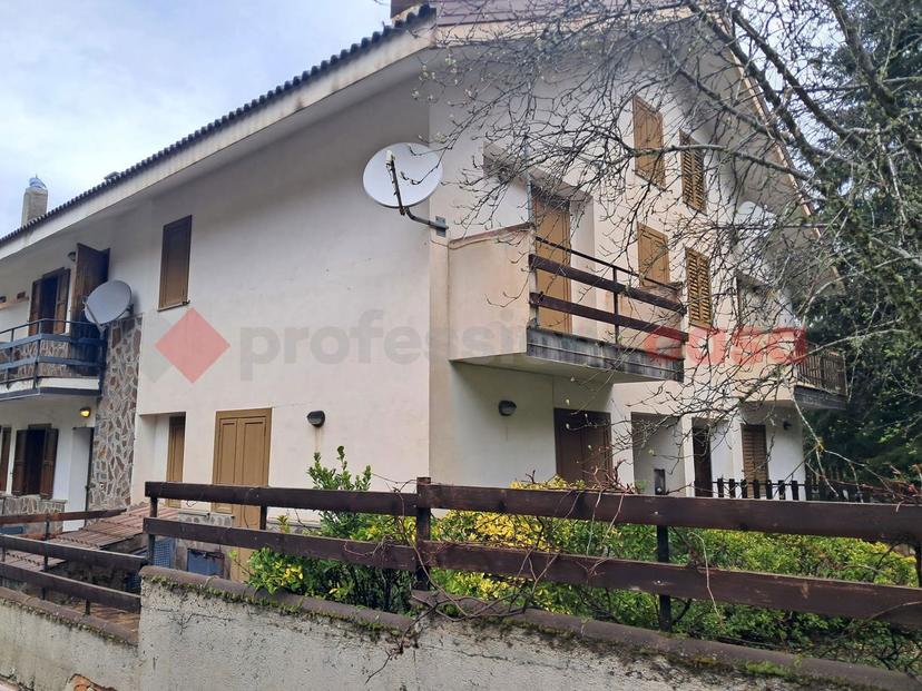Villa in Gambarie Via dei Monti 16, Santo Stefano in Aspromonte — foto 4 di 5