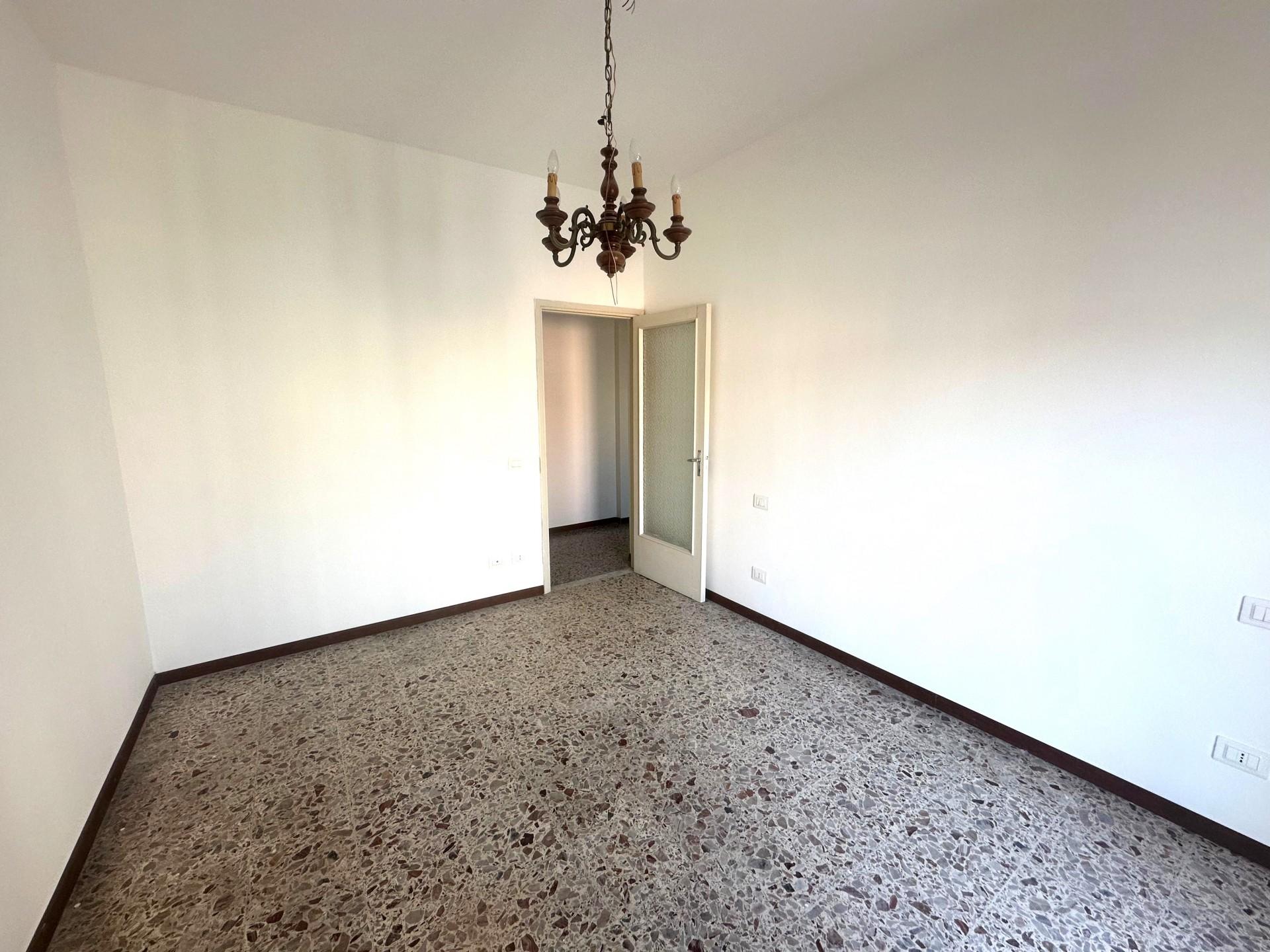 Trilocale in Via Montepasubio 2, Casale Monferrato