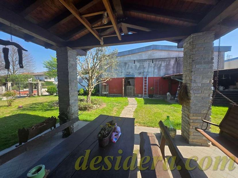 Villa unifamiliare, Castelletto sopra Ticino — foto 2 di 5