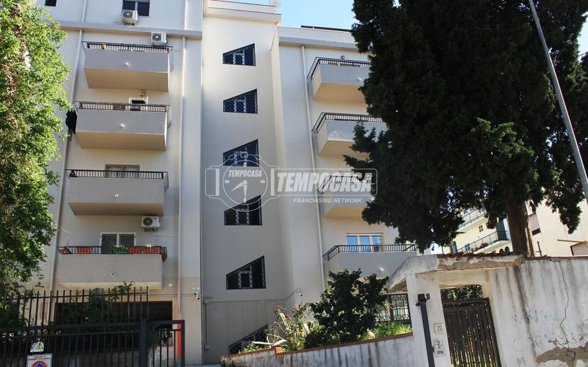 Appartamento in Via Vincenzo Florio 20, Reggio di Calabria — foto 4 di 5