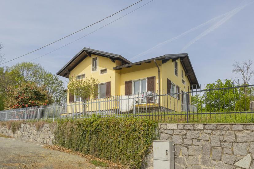 Casa indipendente in Via Marconi 51, Roasio — foto 3 di 5