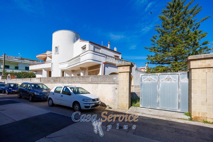 Villa in Via Francesco Crispi, Taurisano — foto 3 di 5